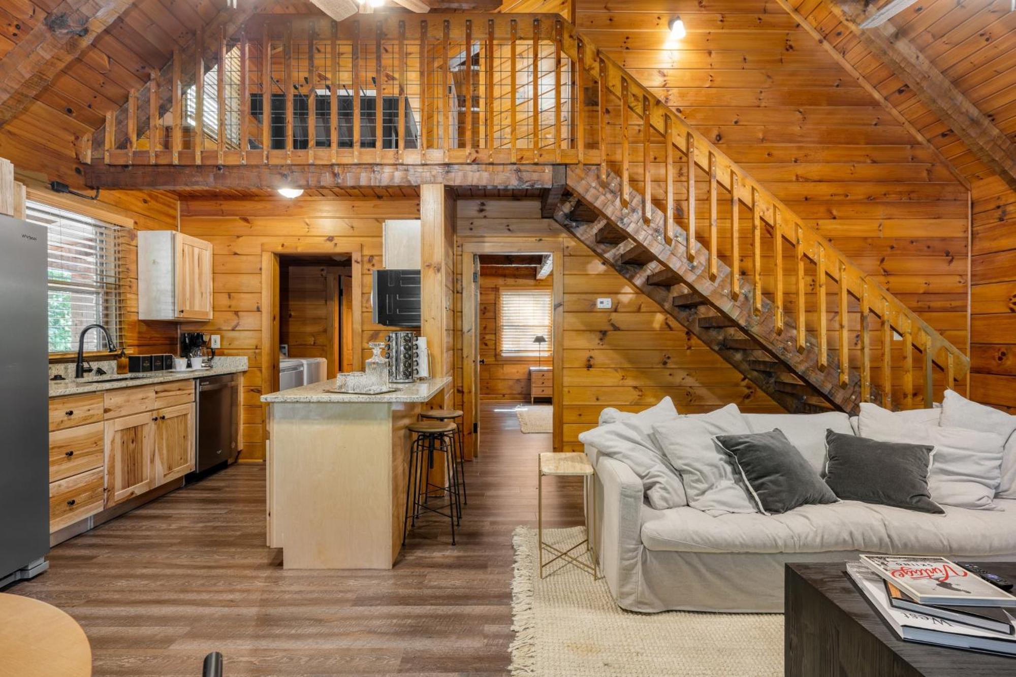 Dudley IV By Avantstay Cosy Cabin W Hot Tub Sweeping Views Pigeon Forge Exterior photo